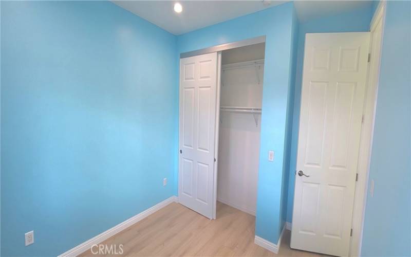 Blue room to closet