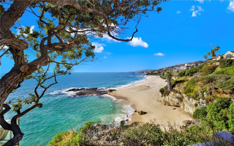 Community views of West St. Beach and beyond to Aliso Beach.