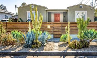 4956 Clinton Street, Los Angeles, California 90004, 2 Bedrooms Bedrooms, ,1 BathroomBathrooms,Residential Lease,Rent,4956 Clinton Street,SR24238941