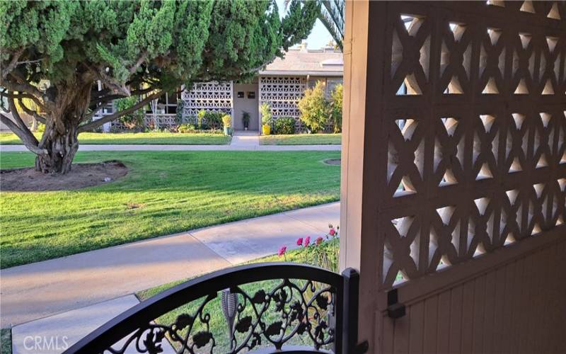 Totally enclosed patio