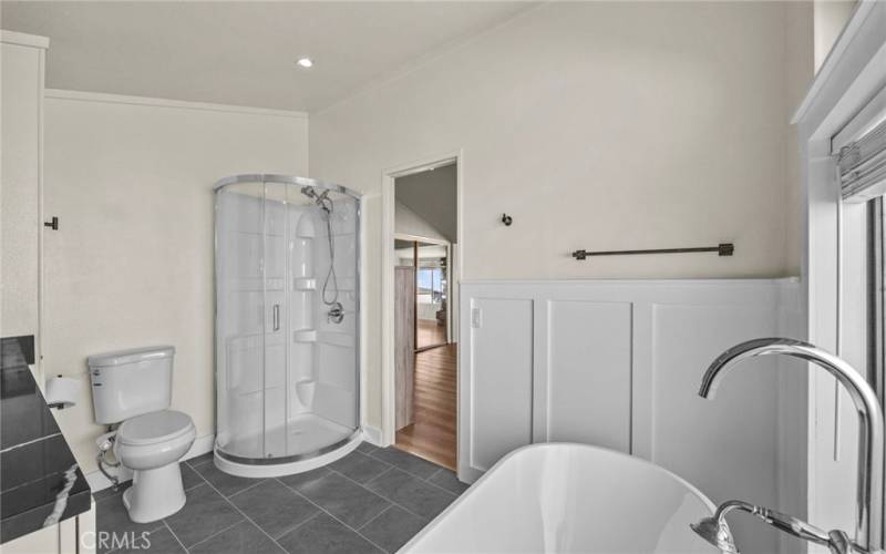 OWNERS ENSUITE