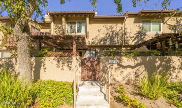 2436 Chandler Ave #4, Simi Valley - Frt1