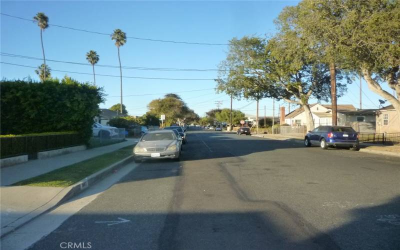 Denker Ave. looking north towards Pacific Square Shopping Center.  Its a very short walk and this apartment boasts a very fine walk score of 84.