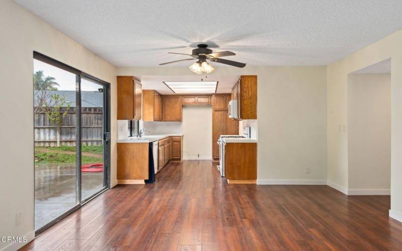 9-web-or-mls-09 - Dining - Kitchen