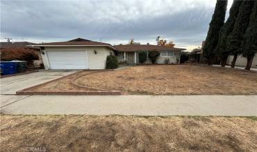 4708 E Santa Ana Avenue, Fresno, California 93726, 3 Bedrooms Bedrooms, ,1 BathroomBathrooms,Residential,Buy,4708 E Santa Ana Avenue,SC24236907