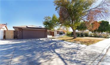 396 N Earle Street, Blythe, California 92225, 3 Bedrooms Bedrooms, ,2 BathroomsBathrooms,Residential,Buy,396 N Earle Street,OC24238776