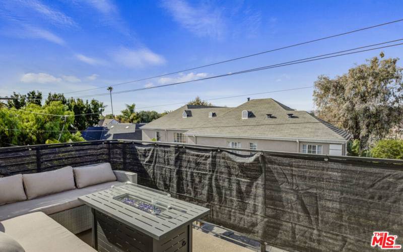 Walk-out patio off 2nd bedroom