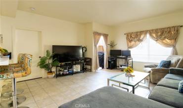 2936 Belgrave Avenue 205, Huntington Park, California 90255, 2 Bedrooms Bedrooms, ,2 BathroomsBathrooms,Residential,Buy,2936 Belgrave Avenue 205,DW24193863