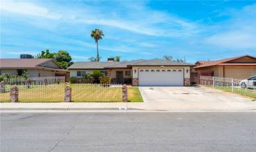 5805 Lisa Court, Bakersfield, California 93304, 3 Bedrooms Bedrooms, ,2 BathroomsBathrooms,Residential,Buy,5805 Lisa Court,IV24237972