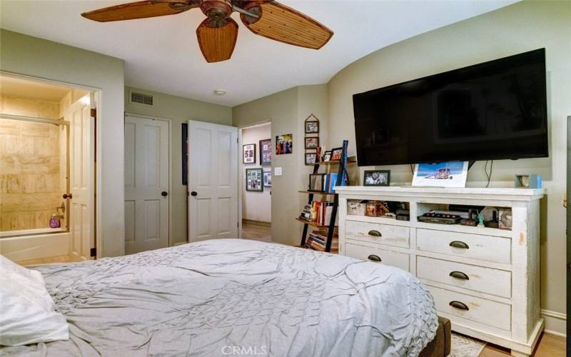 Guest Bedroom 2nd floor