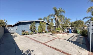 13107 Kagel Canyon Street, Pacoima, California 91331, 7 Bedrooms Bedrooms, ,Residential,Buy,13107 Kagel Canyon Street,SR24239260