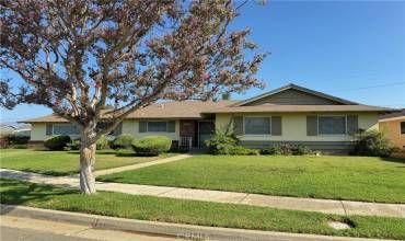 729 E Level Street, Covina, California 91723, 3 Bedrooms Bedrooms, ,2 BathroomsBathrooms,Residential Lease,Rent,729 E Level Street,TR24237648