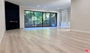 1124 N Kings Road 103, West Hollywood, California 90069, 2 Bedrooms Bedrooms, ,2 BathroomsBathrooms,Residential Lease,Rent,1124 N Kings Road 103,24466603