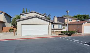 8516 Lake Bluffs Circle, Spring Valley, California 91977, 3 Bedrooms Bedrooms, ,2 BathroomsBathrooms,Residential,Buy,8516 Lake Bluffs Circle,PTP2407262