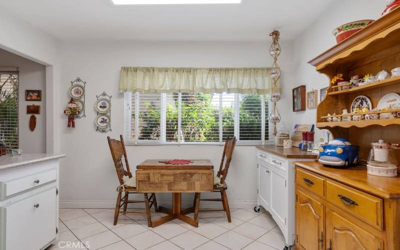 Kitchen view to front courtyard