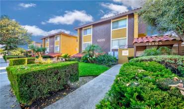 15205 S Budlong Avenue 24, Gardena, California 90247, 2 Bedrooms Bedrooms, ,2 BathroomsBathrooms,Residential,Buy,15205 S Budlong Avenue 24,SB24238584