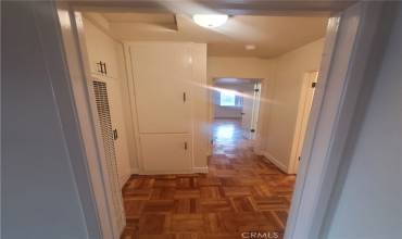 5621 Edgemar Avenue, Los Angeles, California 90043, 1 Bedroom Bedrooms, ,1 BathroomBathrooms,Residential Lease,Rent,5621 Edgemar Avenue,SB24240843