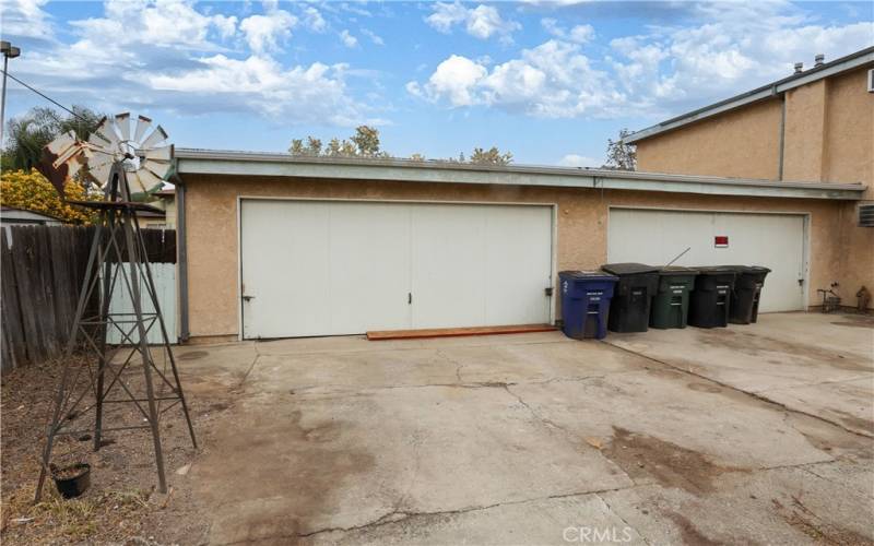 Back unit garages