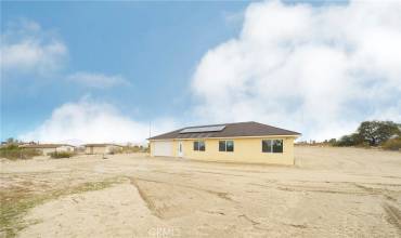 9243 Palomar Trail, Lucerne Valley, California 92356, 3 Bedrooms Bedrooms, ,2 BathroomsBathrooms,Residential,Buy,9243 Palomar Trail,IG24240369