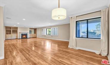 11901 W Sunset Boulevard 201, Los Angeles, California 90049, 2 Bedrooms Bedrooms, ,2 BathroomsBathrooms,Residential Lease,Rent,11901 W Sunset Boulevard 201,24466629