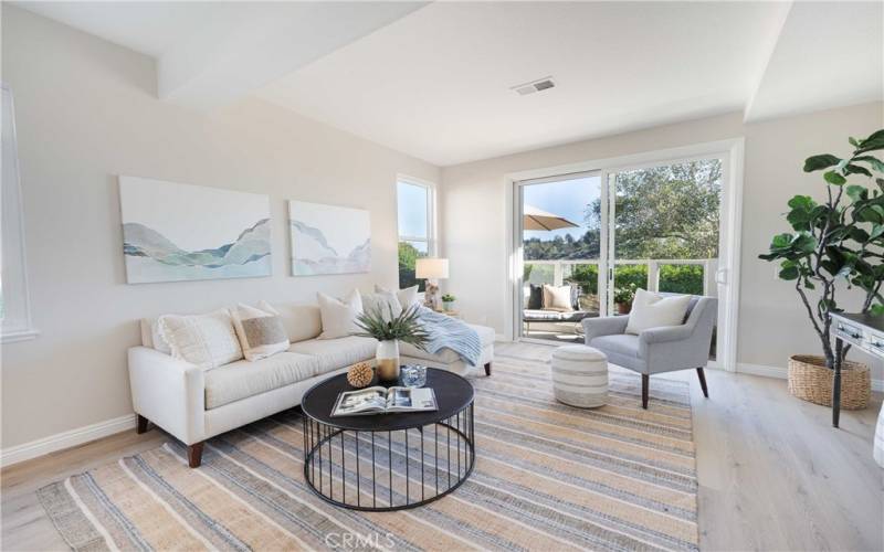 Ideal Living in Laguna Niguel!