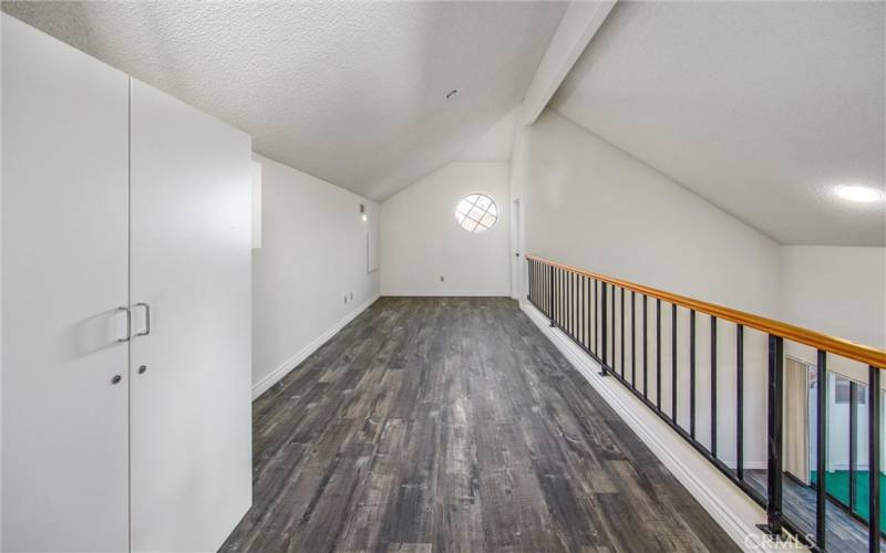 Large loft on 2nd level