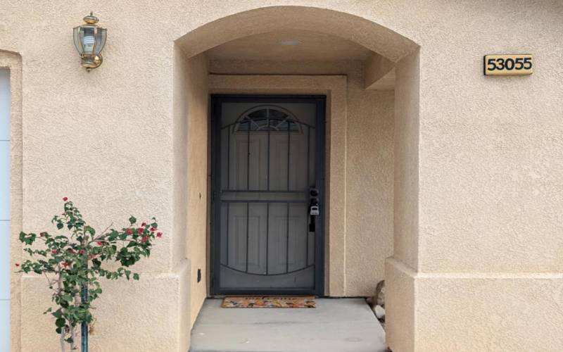 Screen Door Entryway