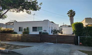 913 S Truro Avenue, Inglewood, California 90301, 2 Bedrooms Bedrooms, ,1 BathroomBathrooms,Residential,Buy,913 S Truro Avenue,PW24241243