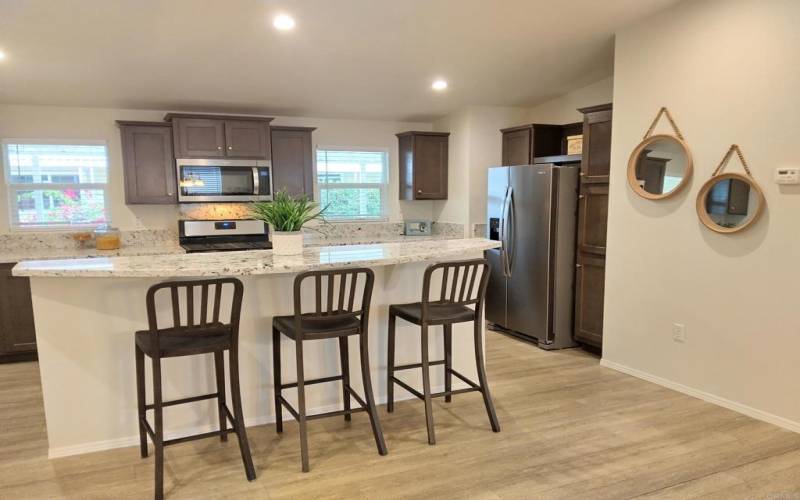 kitchen island with seating!