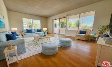 1603 Granville Avenue 4, Los Angeles, California 90025, 2 Bedrooms Bedrooms, ,1 BathroomBathrooms,Residential Lease,Rent,1603 Granville Avenue 4,24465391