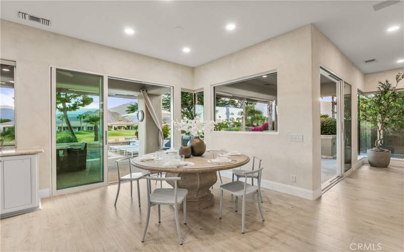 Kitchen Dining Area