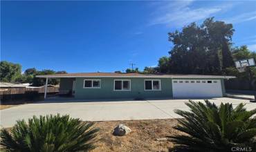 7350 Marilyn Drive, Corona, California 92881, 3 Bedrooms Bedrooms, ,2 BathroomsBathrooms,Residential,Buy,7350 Marilyn Drive,IV24241083