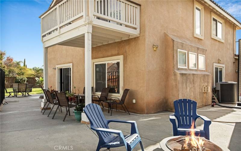 Patio area with RV Parking on the Side.