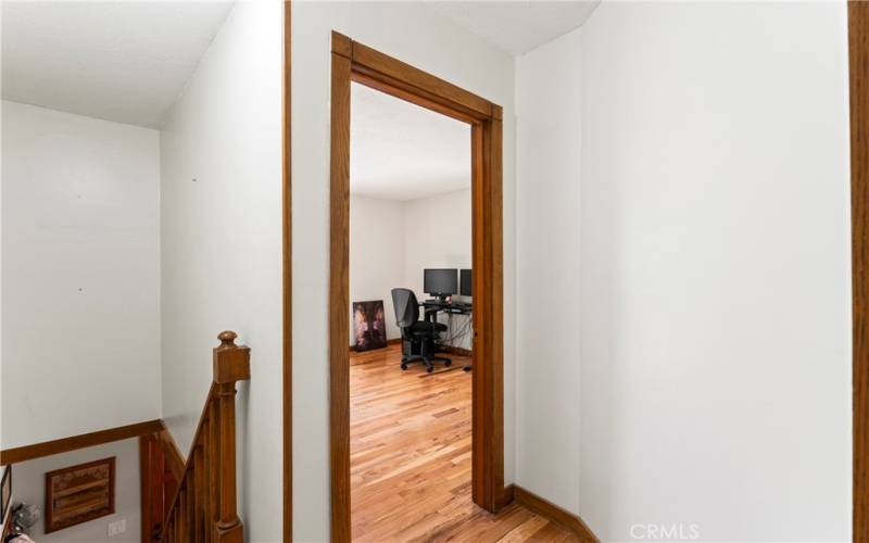 Upper level hallway to 2 bedrooms.