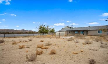 7147 Lennox Avenue, Yucca Valley, California 92284, 3 Bedrooms Bedrooms, ,2 BathroomsBathrooms,Residential,Buy,7147 Lennox Avenue,IV24241705