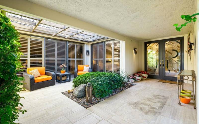 Guest Room Patio and Enterance