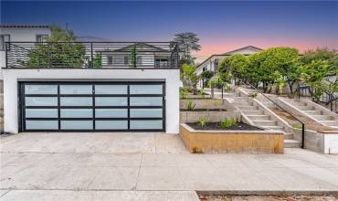 2321 Warwick Avenue, Los Angeles, California 90032, 3 Bedrooms Bedrooms, ,3 BathroomsBathrooms,Residential,Buy,2321 Warwick Avenue,PW24214860