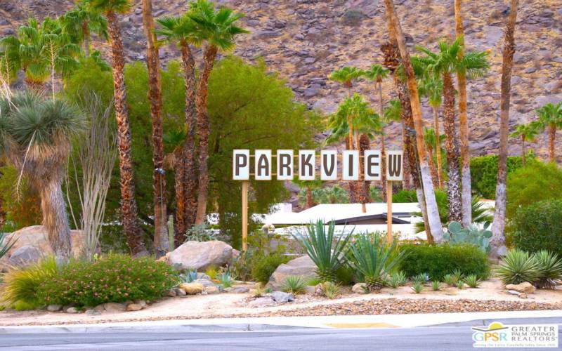 PARKVIEW sign on Mesquite?Bolero