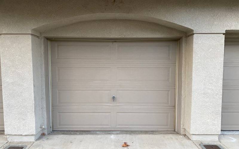 One detached car garage.