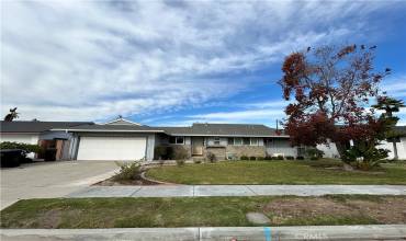 2405 E South Redwood Drive, Anaheim, California 92806, 4 Bedrooms Bedrooms, ,2 BathroomsBathrooms,Residential,Buy,2405 E South Redwood Drive,PW24242226