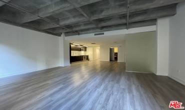 727 W 7th Street 726, Los Angeles, California 90017, 1 Bedroom Bedrooms, ,1 BathroomBathrooms,Residential Lease,Rent,727 W 7th Street 726,24468454