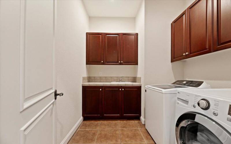 28-Laundry Room