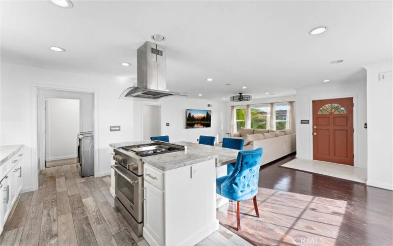 Open floor plan from kitchen ande living room