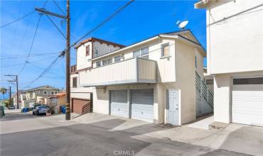 225 30th Pl Place, Hermosa Beach, California 90254, 1 Bedroom Bedrooms, ,1 BathroomBathrooms,Residential Lease,Rent,225 30th Pl Place,SB24242782