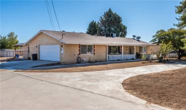 9909 Redwood Avenue, Hesperia, California 92345, 3 Bedrooms Bedrooms, ,2 BathroomsBathrooms,Residential,Buy,9909 Redwood Avenue,IV24235106