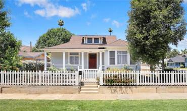 3701 Locust Street, Riverside, California 92501, 3 Bedrooms Bedrooms, ,1 BathroomBathrooms,Residential,Buy,3701 Locust Street,WS24139380