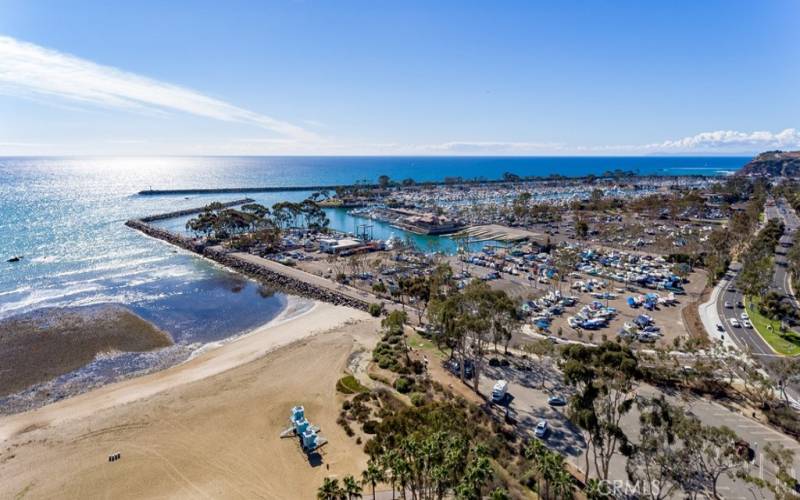 This used to be the Killer Dana surf spot and a huge natural harbor. Some were out at the horizon is Catalina Island. Lots of interesting history to this location!