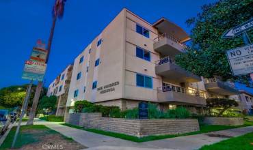 100 Hermosa Avenue 1F, Long Beach, California 90802, 1 Bedroom Bedrooms, ,1 BathroomBathrooms,Residential,Buy,100 Hermosa Avenue 1F,PW24239860