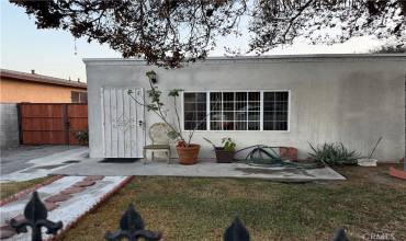 208 W Caldwell Street, Compton, California 90220, 2 Bedrooms Bedrooms, ,1 BathroomBathrooms,Residential,Buy,208 W Caldwell Street,IV24243191