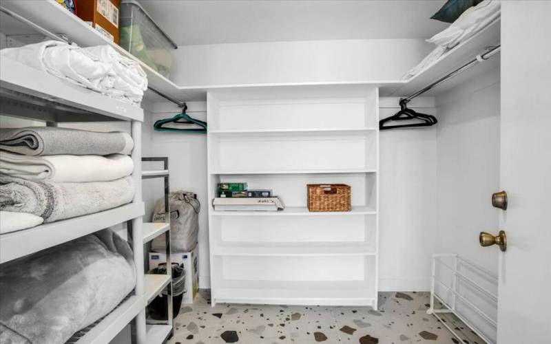 Walk-in closet